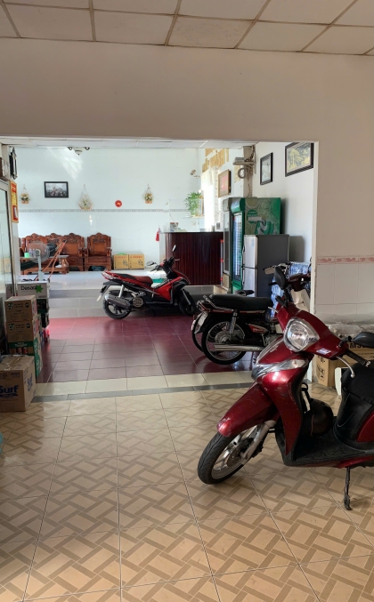 chỗ giữ xe rộng rãi, an toàn 